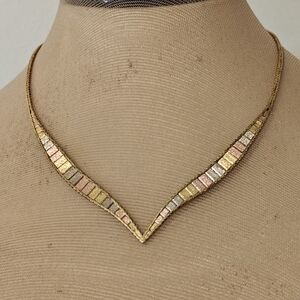 Vintage 14K Gold Italy Tri-Color Tone V Necklace